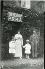 The Hero Inn: landlord, landlady and two small daughters